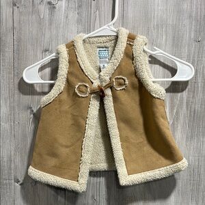 Old Navy toddler 3T faux suede Sherpa vest S1